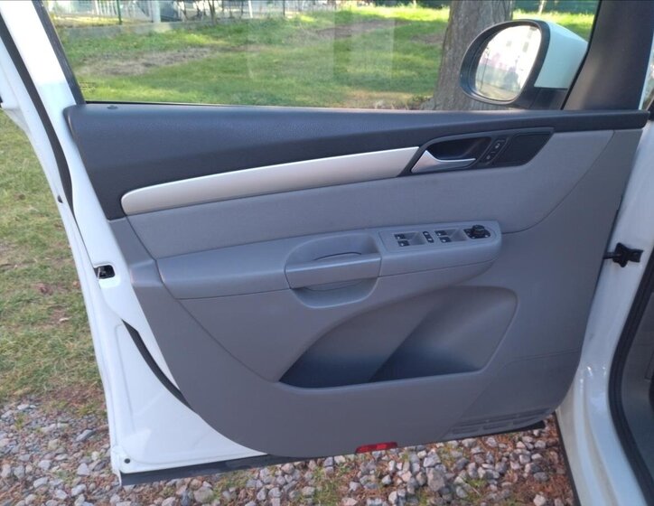 Seat Alhambra MPV 2,0 l 110 kw