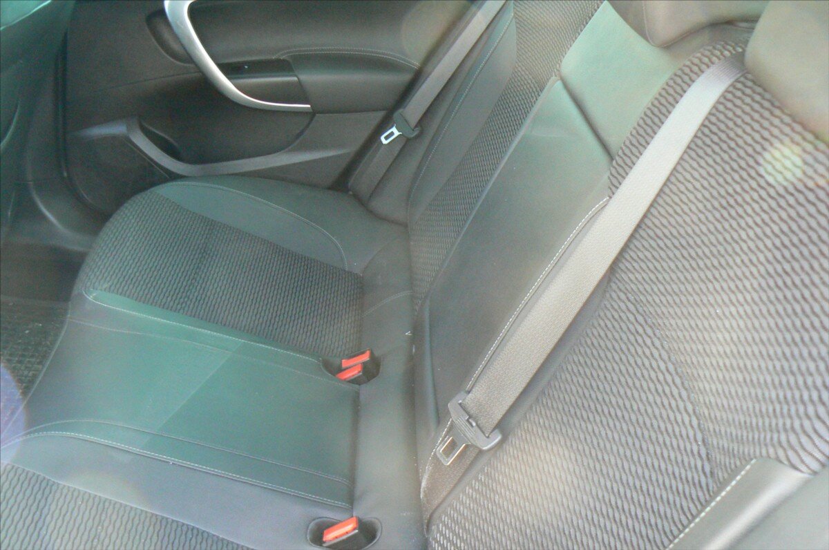 Opel Insignia Kombi 2,0 l 125 kw