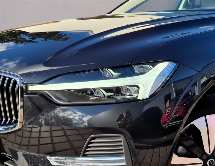 Volvo XC60 SUV / Terénní 2,0 l 186 kw