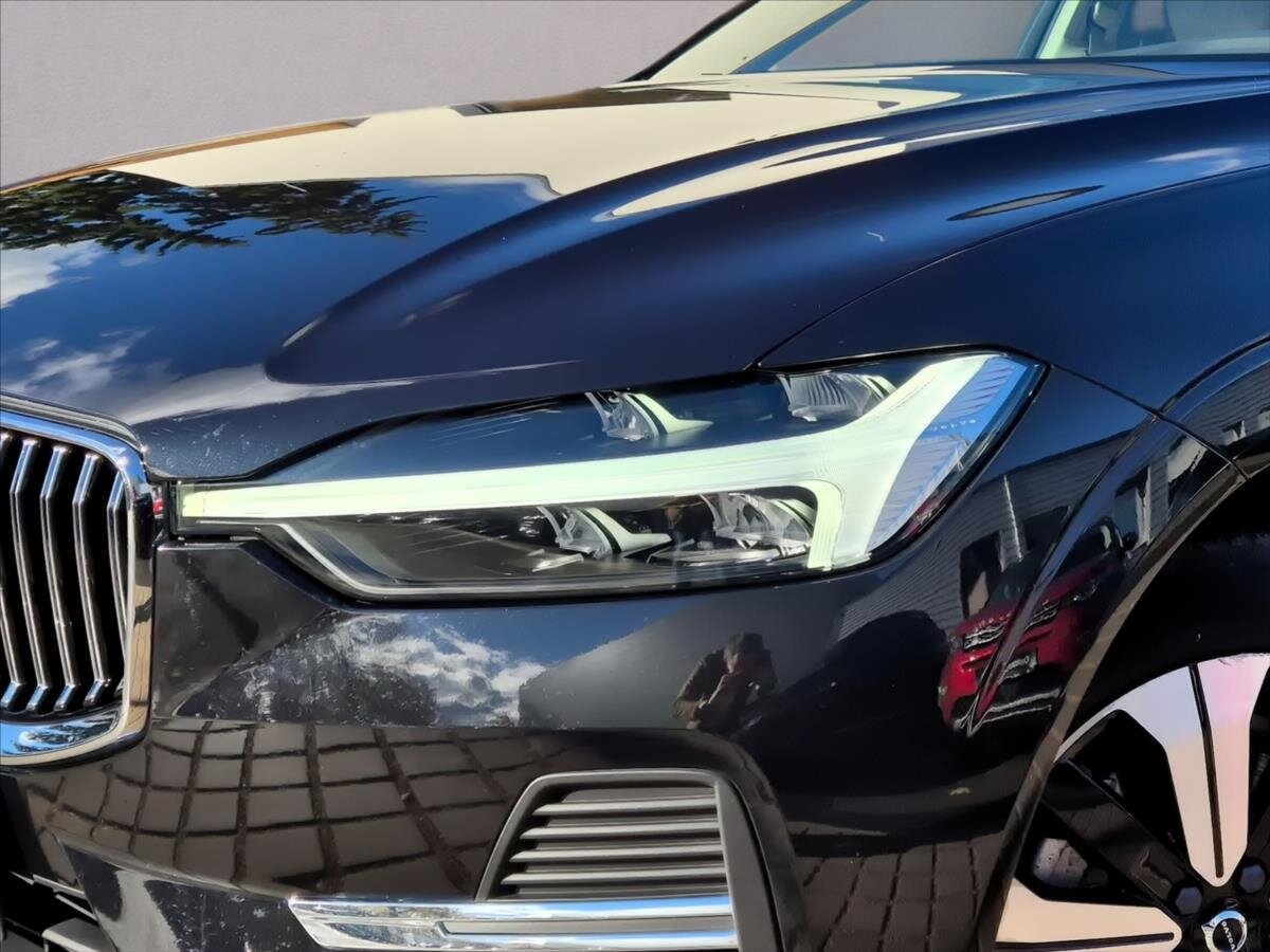 Volvo XC60 SUV / Terénní 2,0 l 186 kw