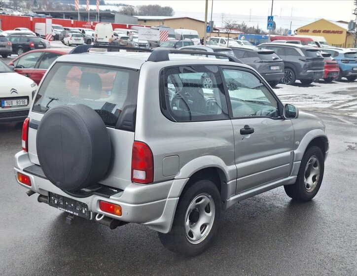 Suzuki Grand Vitara SUV / Terénní 2,0 l 94 kw