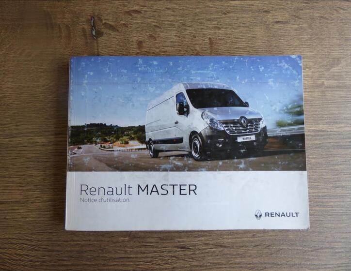 Renault Master 9