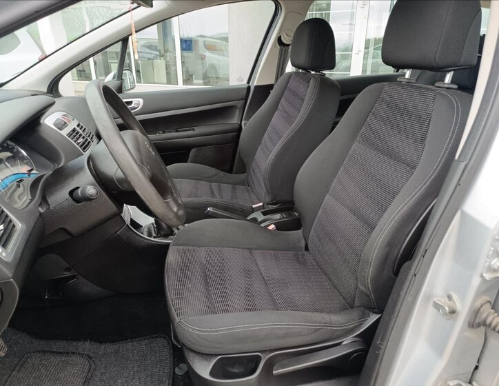 Peugeot 307 Kombi 1,4 l 65 kw