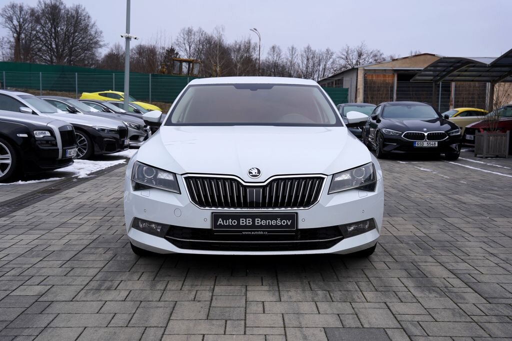 Škoda Superb Sedan 2,0 l 140 kw