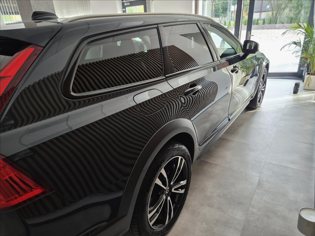 Volvo V90 Kombi 2,0 l 177 kw