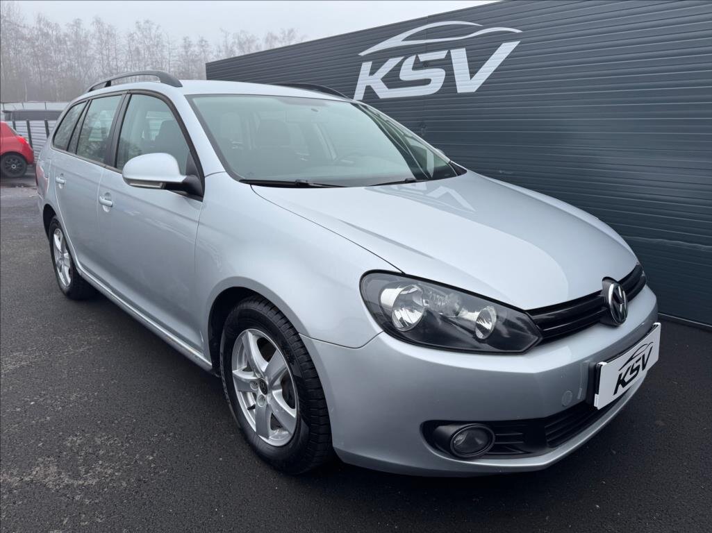 Volkswagen Golf Kombi 1,6 l 77 kw