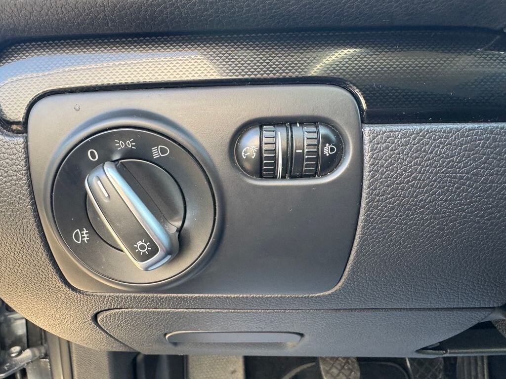 Volkswagen Golf Kombi 1,6 l 77 kw