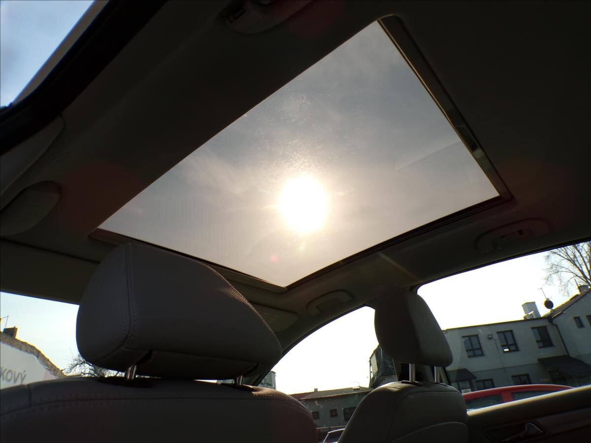 Mercedes-Benz Třídy B Kombi 2,0 l 100 kw