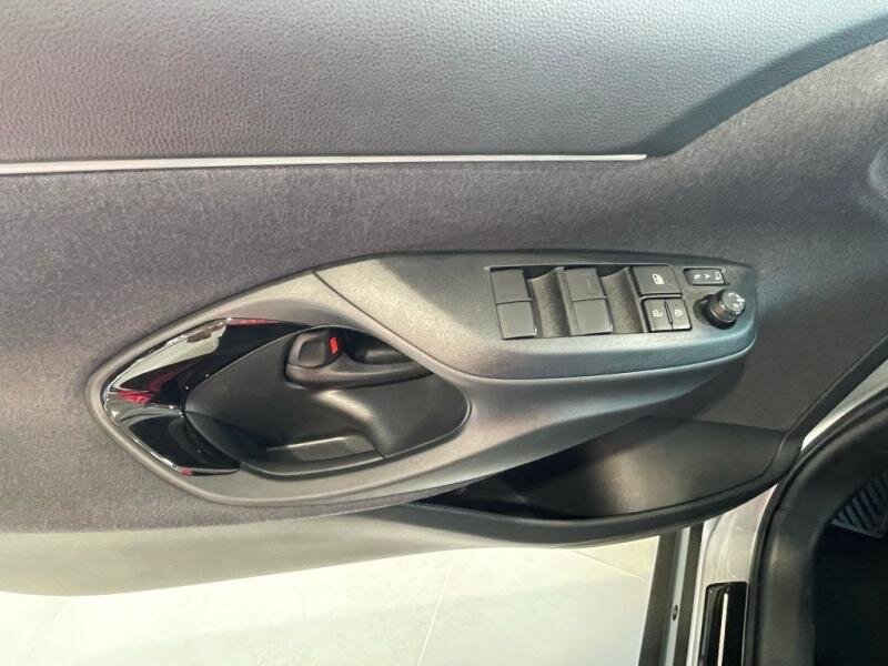 Toyota Yaris Cross SUV 1,5 l 68 kw