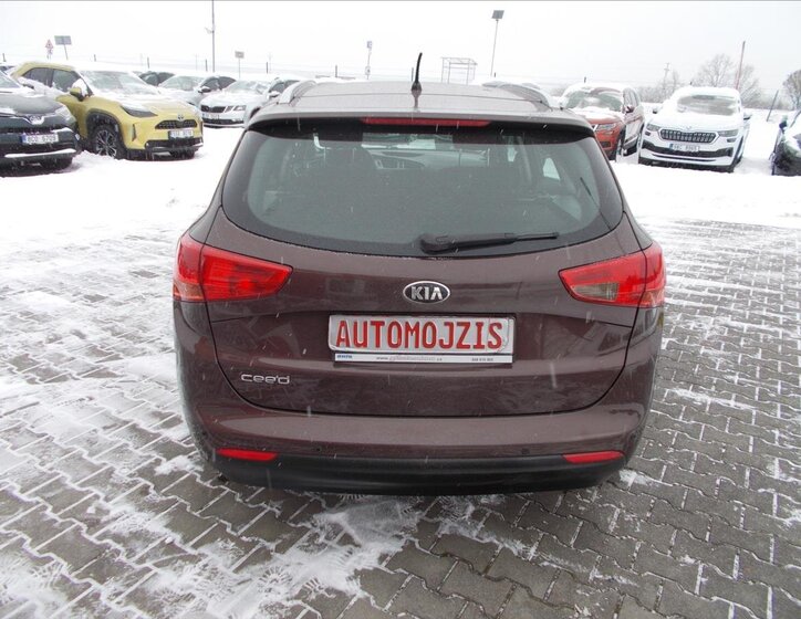 KIA Ceed 8