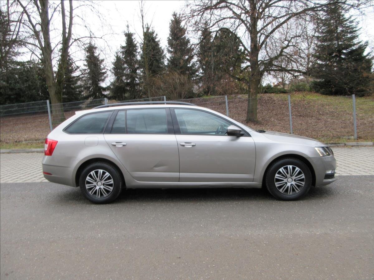 Škoda Octavia Kombi 1,6 l 85 kw