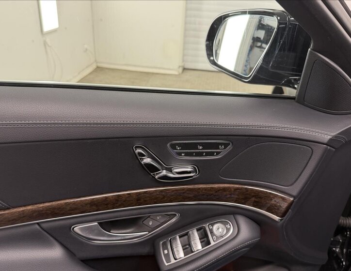 Mercedes-Benz Třídy S Sedan / Limuzína 2,9 l 250 kw