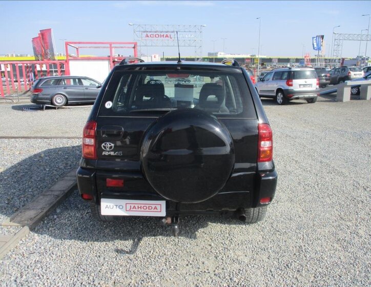 Toyota RAV4 SUV / Terénní 2,0 l 85 kw