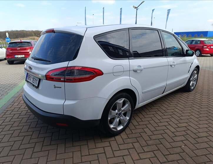 Ford S-MAX MPV 2,0 l 103 kw
