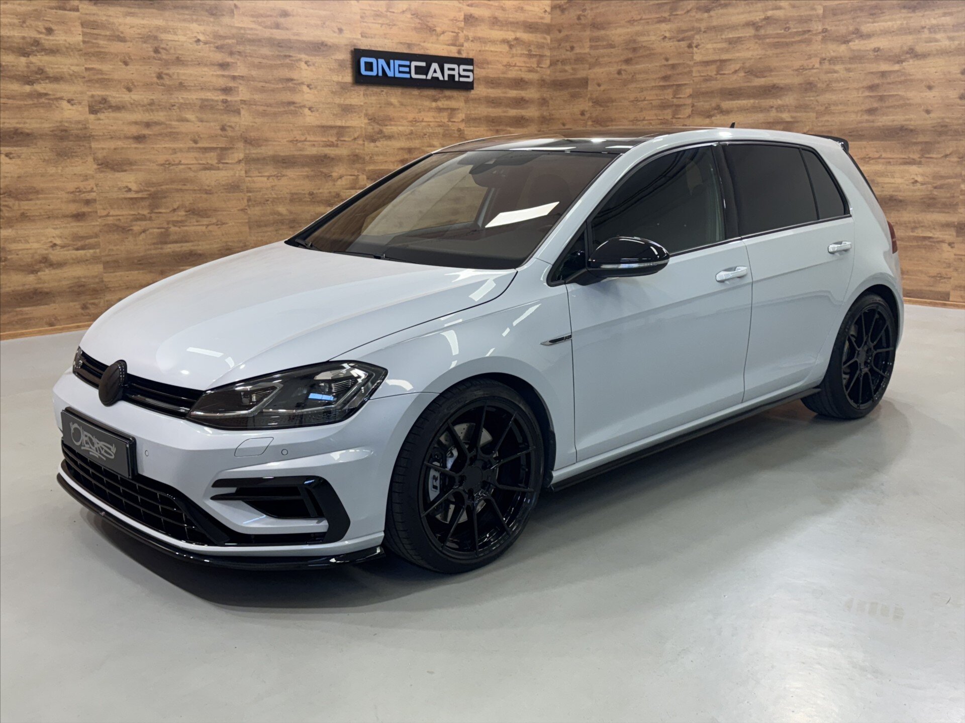 Volkswagen Golf Hatchback 2,0 l 228 kw