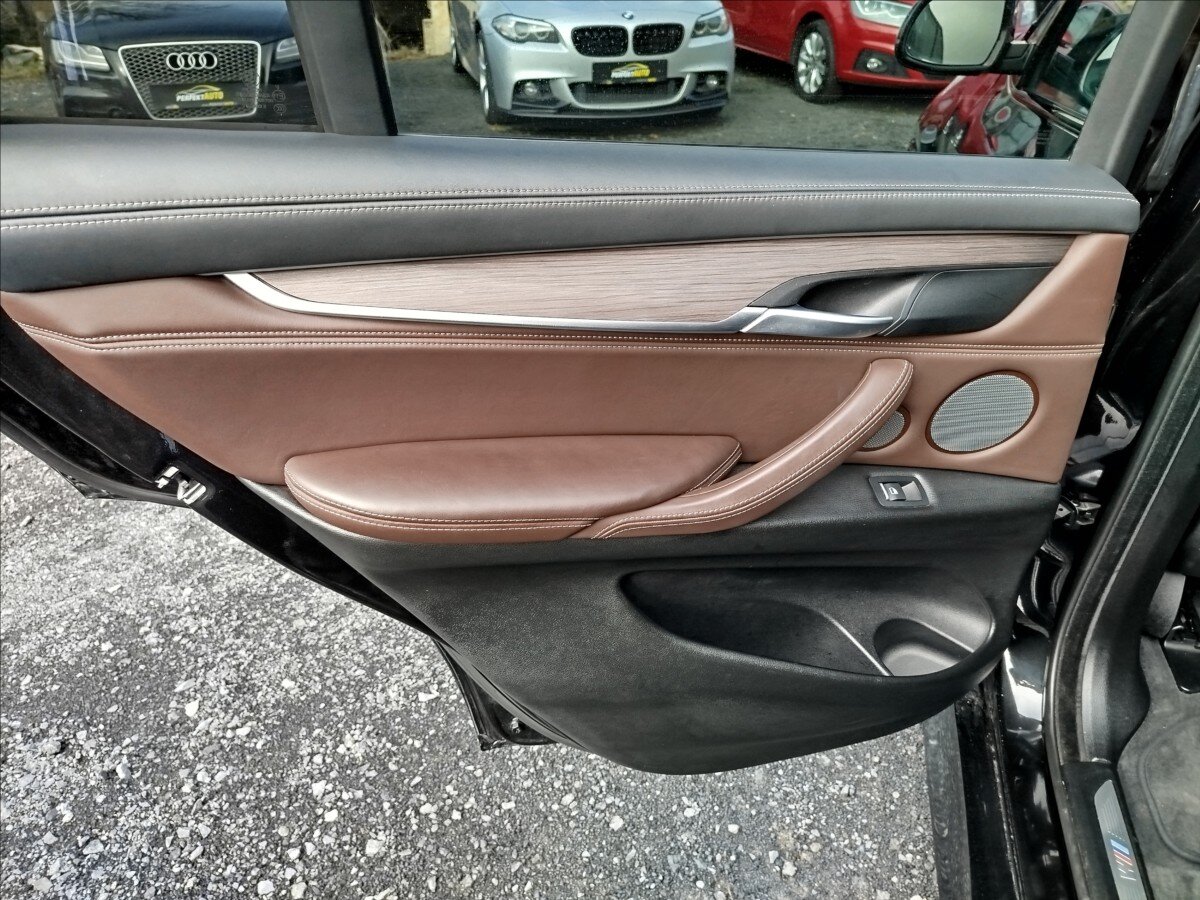 BMW X5 SUV 3,0 l 280 kw