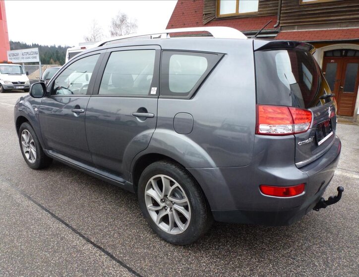 Citroën C-Crosser SUV / Terénní 2,2 l 115 kw