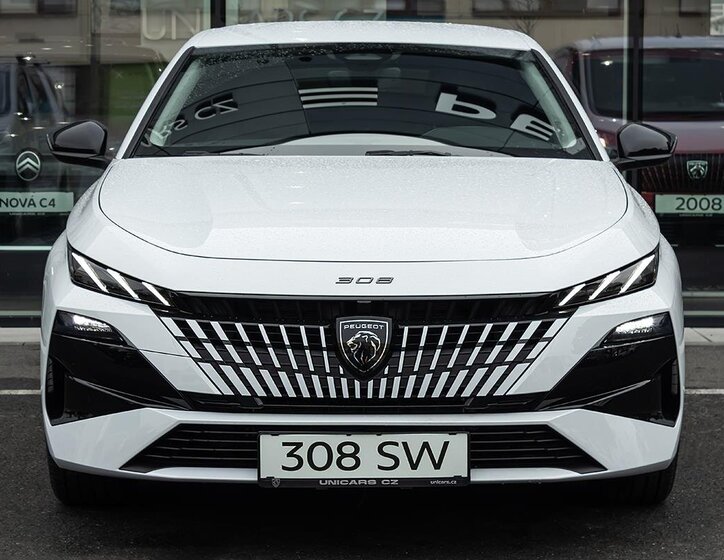 Peugeot 308 Kombi 1,2 l 107 kw
