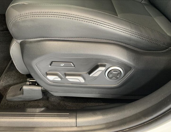 Hyundai Santa Fe SUV / Terénní 1,6 l 117 kw