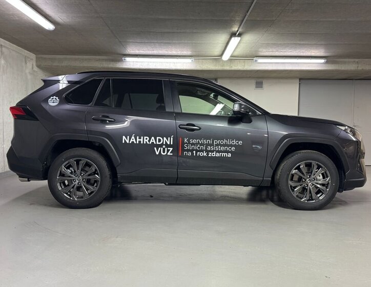 Toyota RAV4 SUV 2,5 l 163 kw