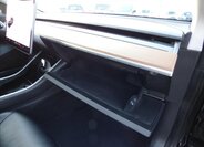 Tesla Model 3 Sedan 0,0 377 kw