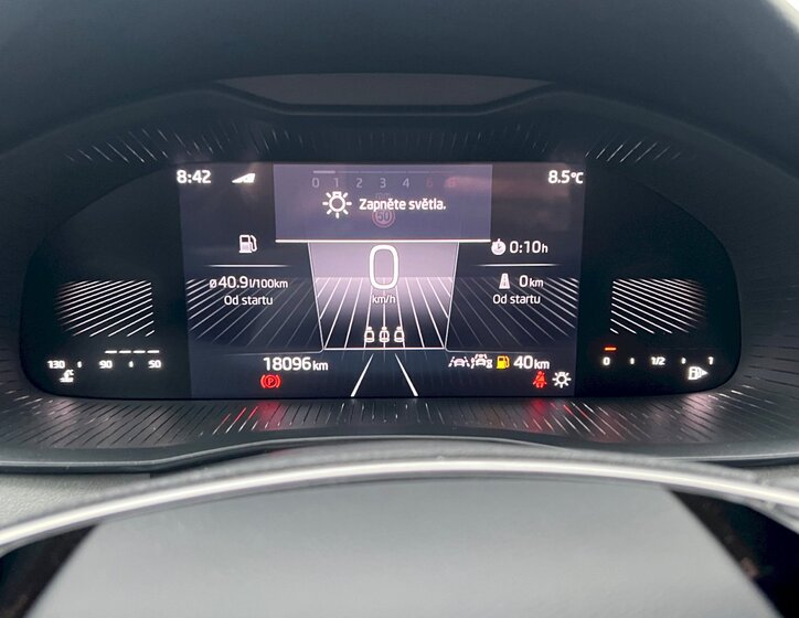 Škoda Scala Hatchback 1,0 l 85 kw