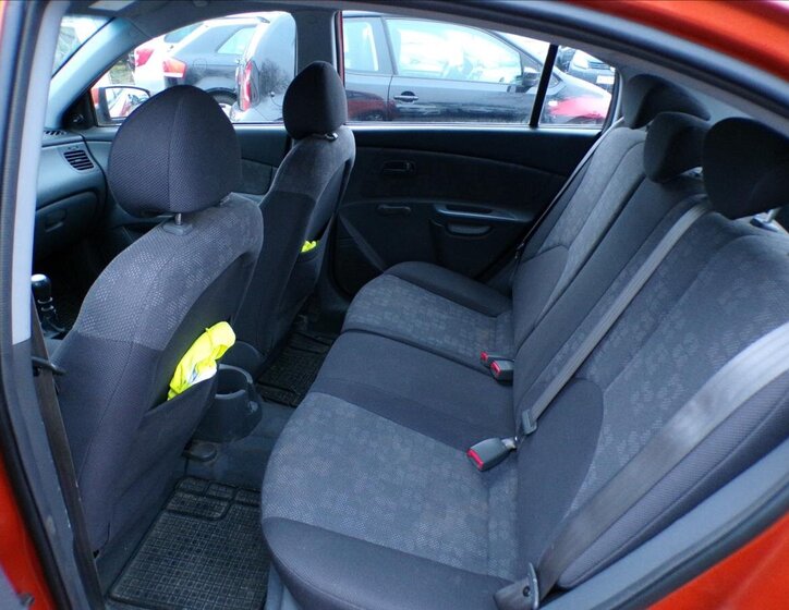 KIA Rio Kombi 1,4 l 71 kw