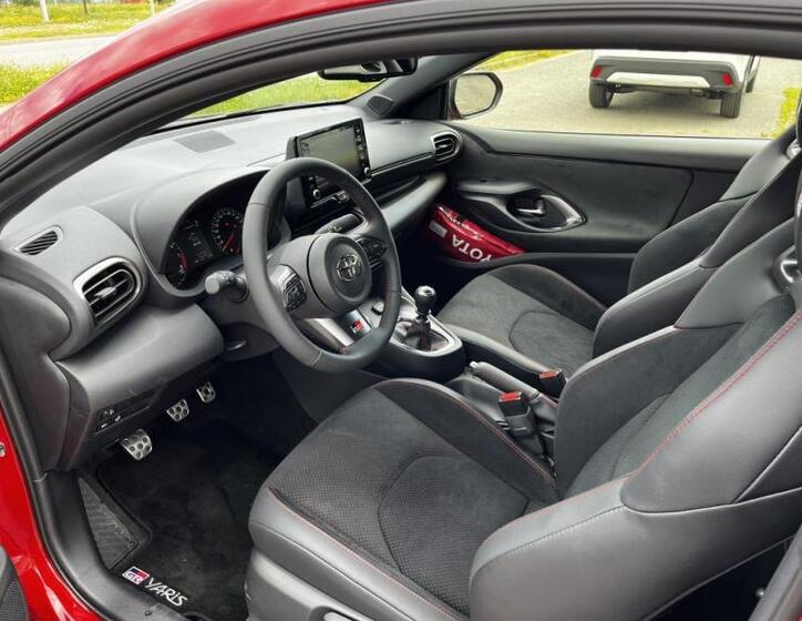 Toyota GR Yaris 26