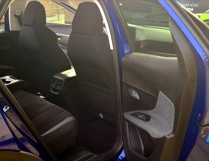 Peugeot 3008 SUV / Terénní 1,5 l 96 kw