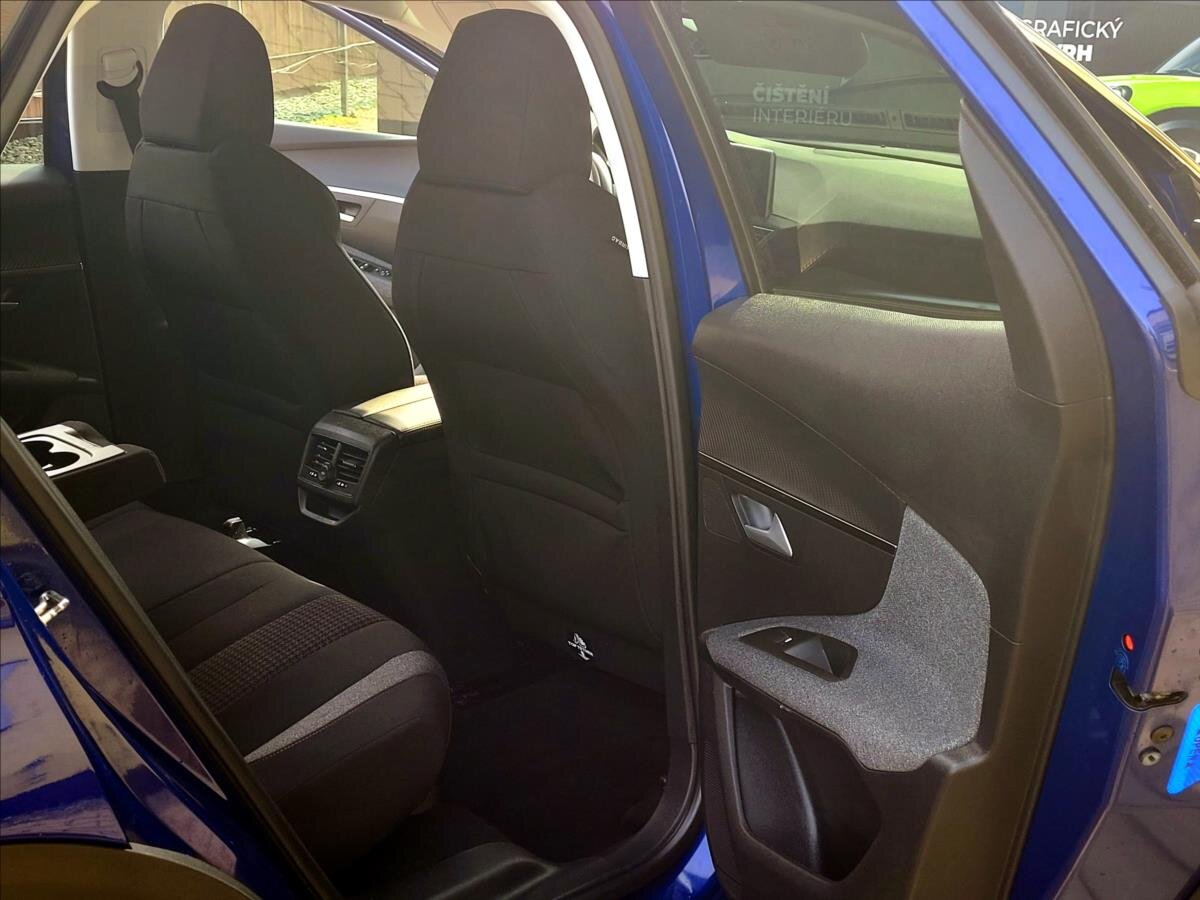 Peugeot 3008 SUV / Terénní 1,5 l 96 kw