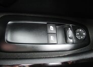 Peugeot 208 Hatchback 1,2 l 60 kw