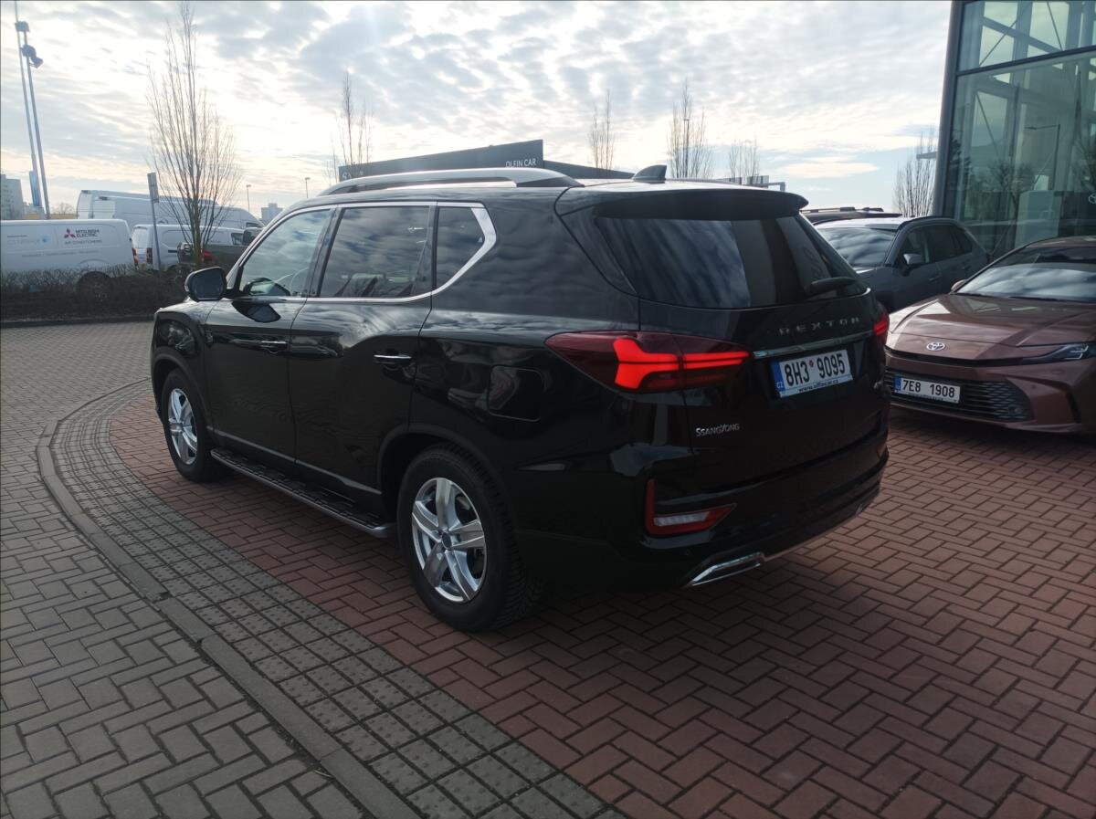 SsangYong Rexton SUV 2,2 l 148 kw