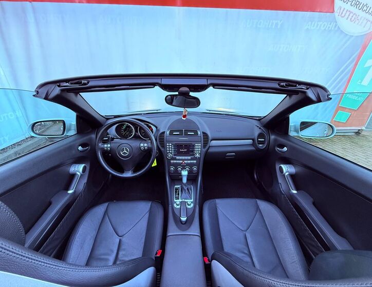 Mercedes-Benz SLK 17