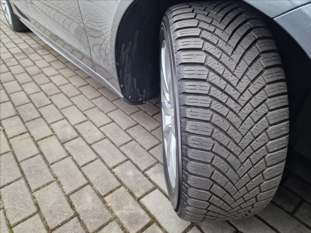 Volvo V90 Kombi 2,0 l 173 kw