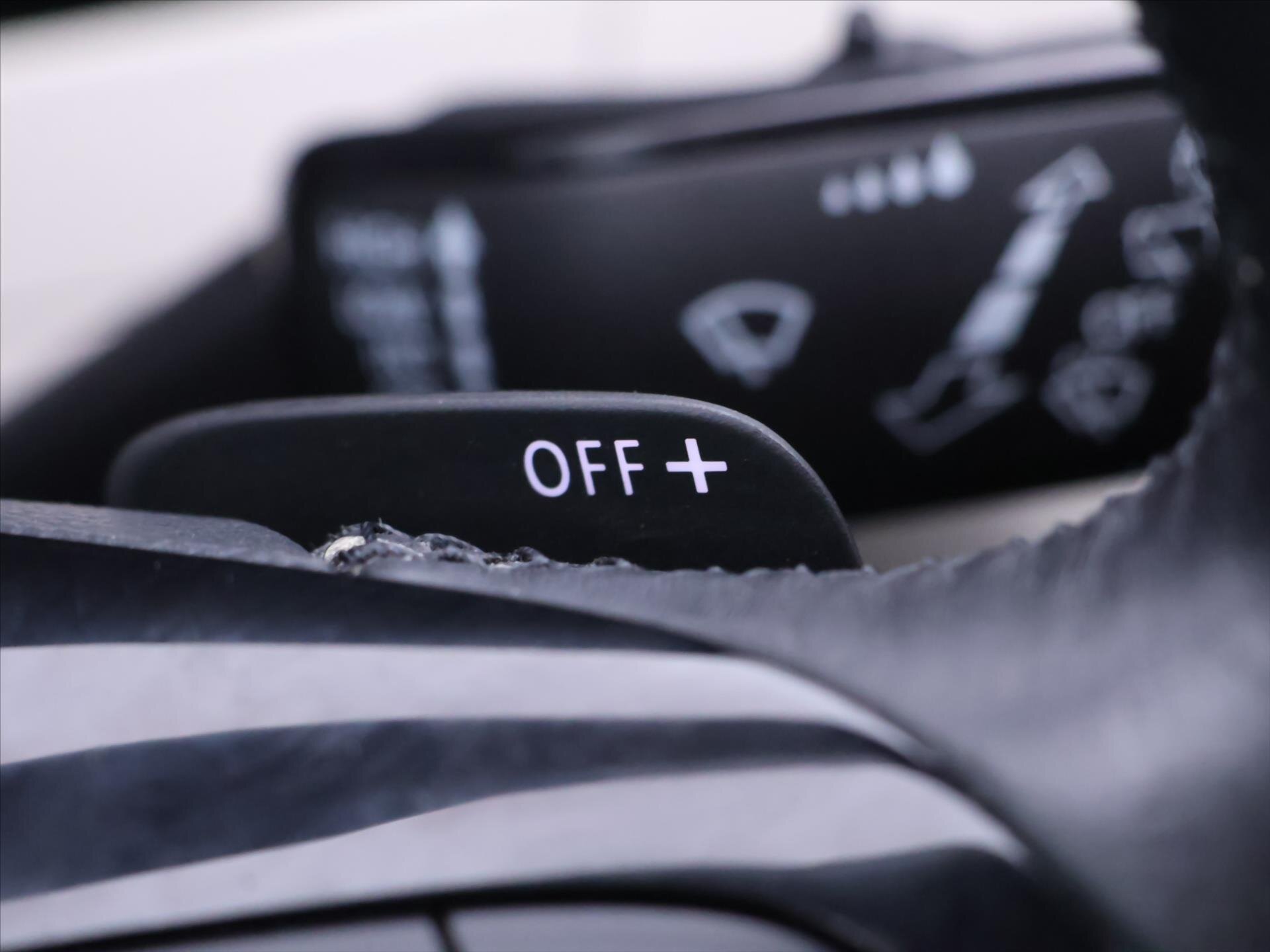 Volkswagen Passat Kombi 1,4 l 110 kw