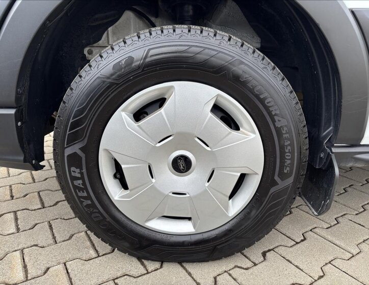 Ford Transit Skříň 2,0 l 96 kw