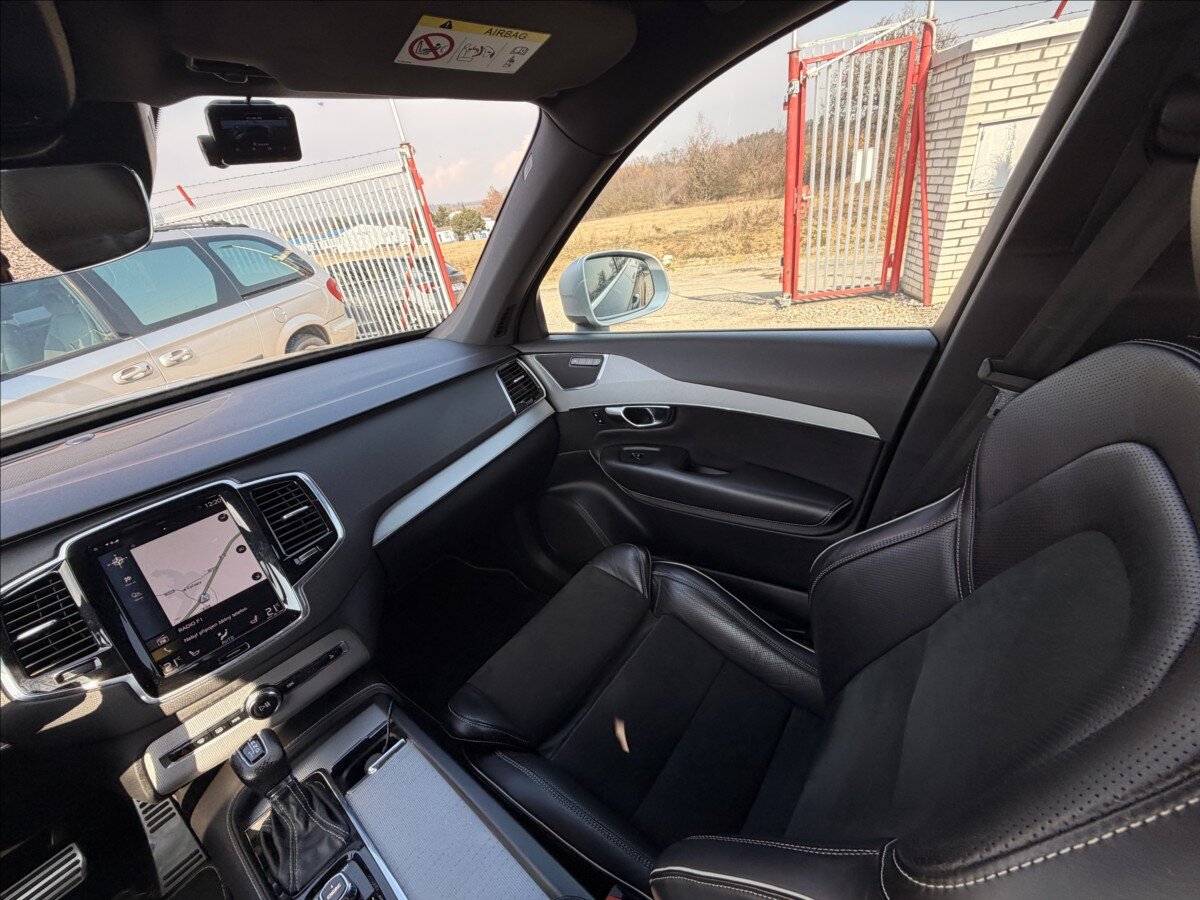 Volvo XC90 SUV / Terénní 2,0 l 173 kw