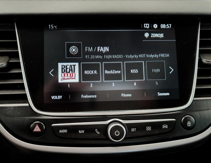 Opel Crossland X SUV / Terénní 1,5 l 75 kw