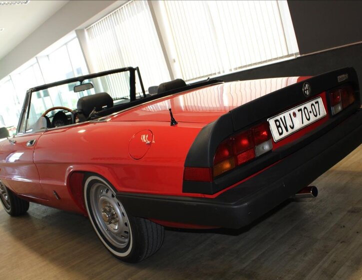 Alfa Romeo Spider Kabriolet 2,0 l 86 kw
