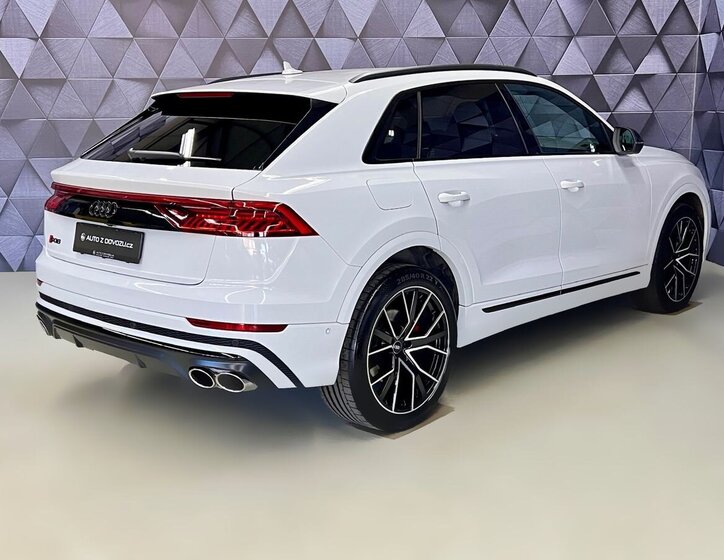 Audi SQ8 SUV 4,0 l 373 kw