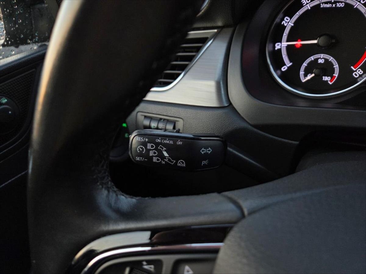 Škoda Rapid Hatchback 999,0 81 kw