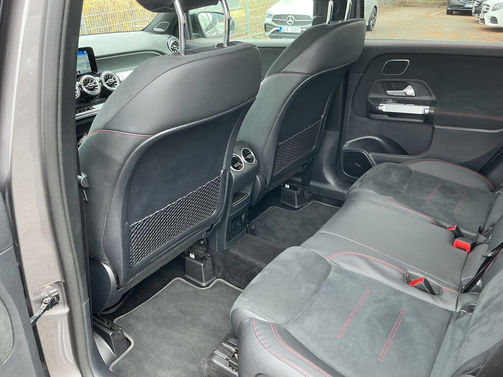 Mercedes-Benz GLB SUV / Terénní 2,0 l 140 kw