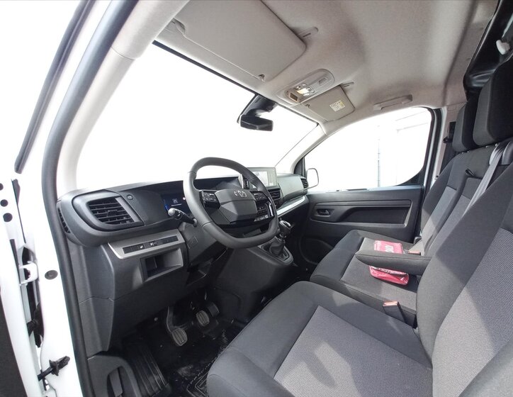 Toyota ProAce Skříň 2,0 l 106 kw