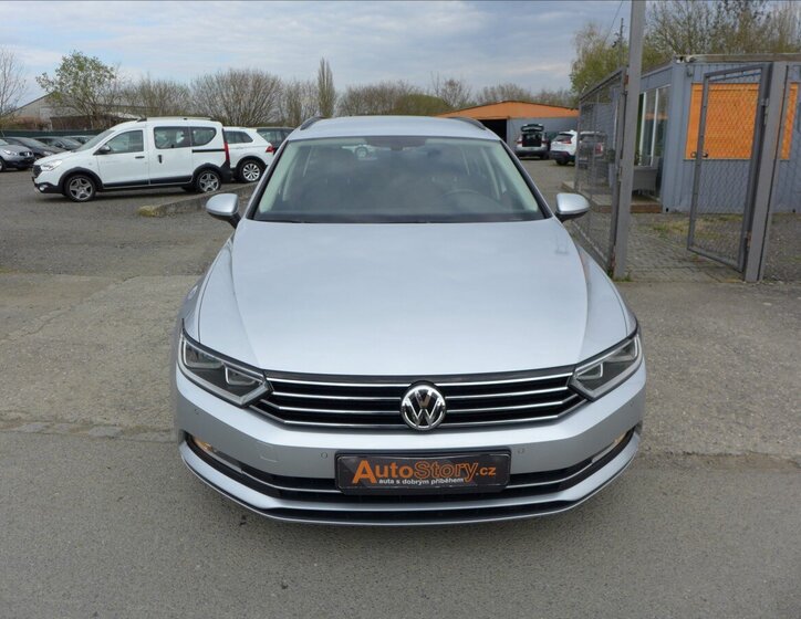 Volkswagen Passat Kombi 2,0 l 110 kw