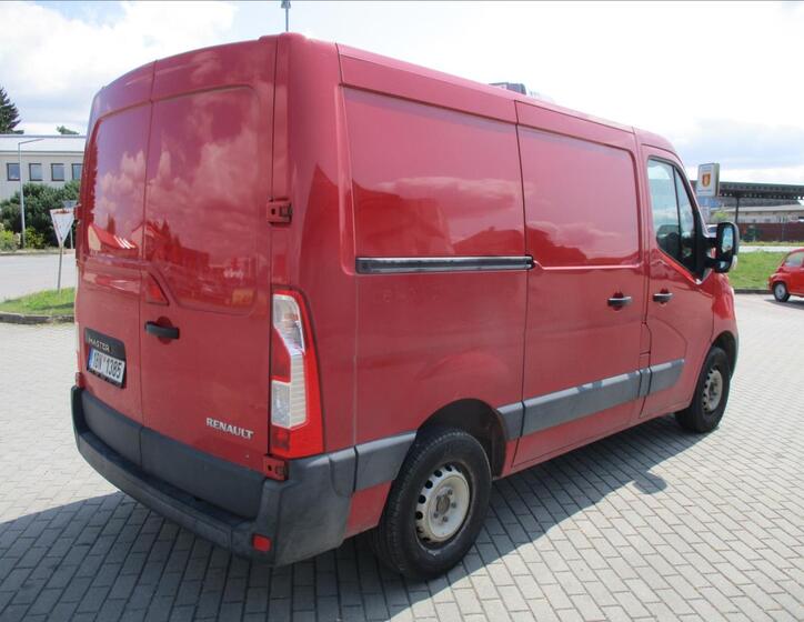 Renault Master 32