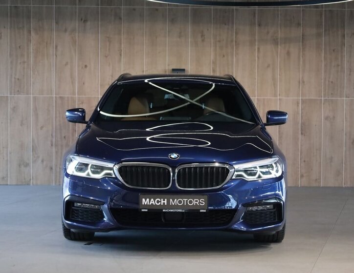 BMW Řada 5 Kombi 3,0 l 195 kw