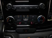 Ford Tourneo Custom MPV 2,0 l 136 kw