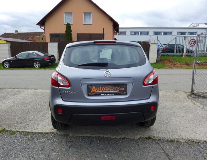 Nissan Qashqai SUV / Terénní 1,6 l 86 kw