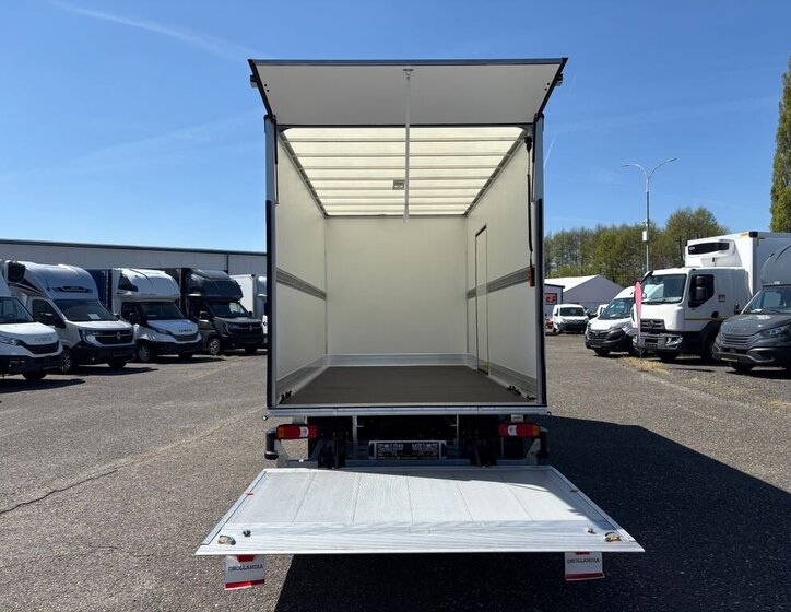 Iveco Daily Skříň 3,0 l 129 kw