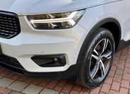 Volvo XC40 3